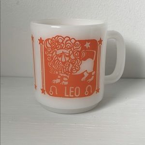 Vintage zodiac mug Leo